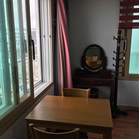 Seongsanpo Love Pension Seogwipo Eksteriør bilde